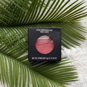 NIB MAC Cosmetics Extra Dimension Blush - Sweets for My Sweet